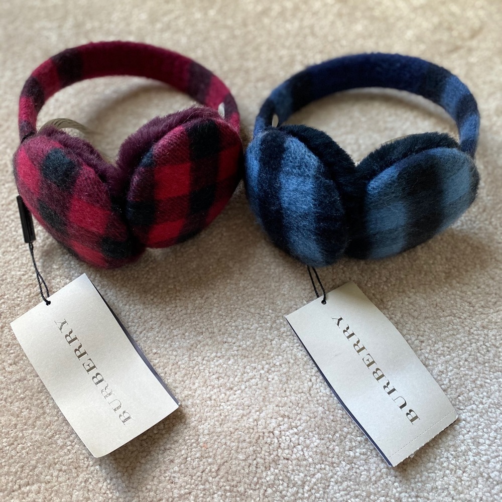 Burberry cashmere earmuffs plaid
